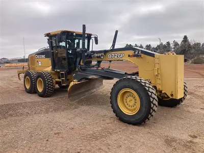 USED 2019 Deere 872GP