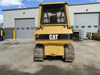 USED 2002 CAT D3G XL