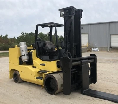USED 2005 HOIST F400