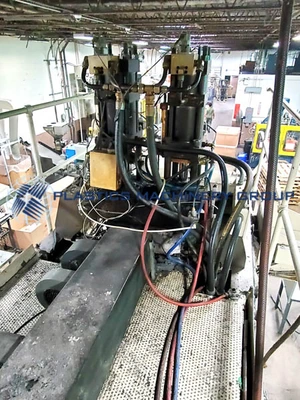 Cincinnati Milacron E90 Blow molder