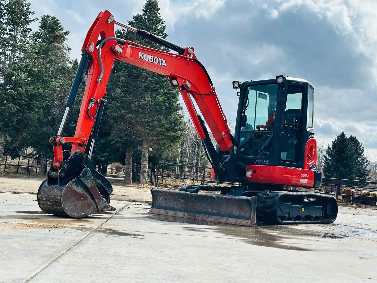 USED 2021 Kubota U55-4