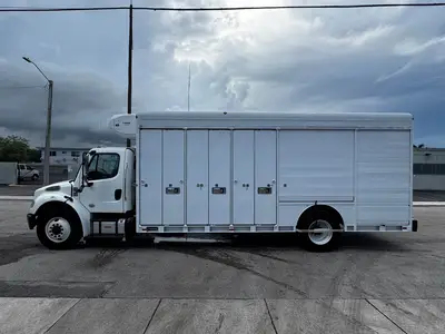 Used 2019 FREIGHTLINER M2 106 Tractors & Trailers Florida US | Truck and Van Outlet #1506258