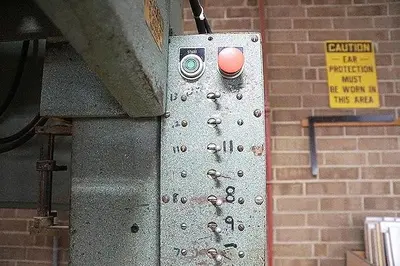 CEMCO VBS 7’ MULTIPLE 32MM VERTICAL BORING MACHINE