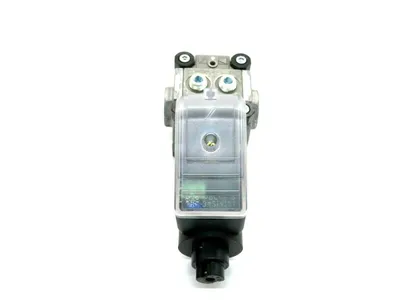 NEW KROM SCHRODER VAS1T-/NQ GAS SOLENOID VALVE 88002361-15 VAS1TNQ