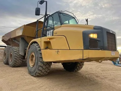 2013 Caterpillar 740B