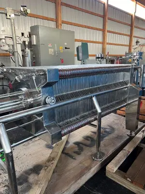 APV 24" x 24" Filtres à plaque et cadre | Perry Equipment (9)