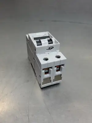 USED Siemens 5SX22 C4 Circuit Breaker, 4 Amps, 400V, 2 Pole