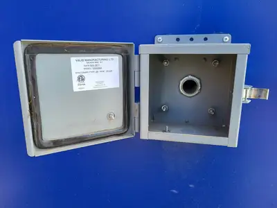 Power Distribution Center (PDC), 1600A Main, 2-400A & 4-100A