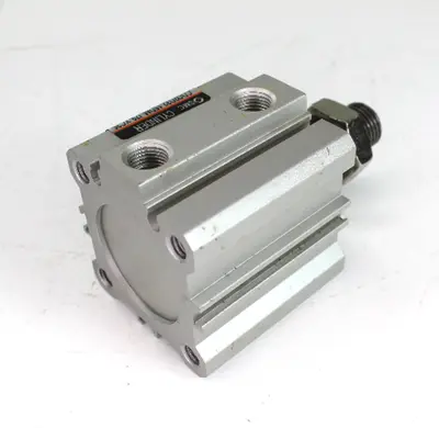 USED SMC CDQ2D32-15DM-J79-XC35