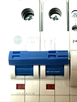 USED ALLEN-BRADLEY 8A 2‑POLE CIRCUIT BREAKER