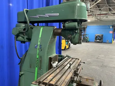 Used THE UNITED STATES MACHINE TOOL CO. V Vertical Mills Ohio US | HGR 24 #1335364