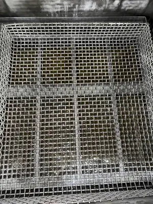 USED LEWIS WR-2524