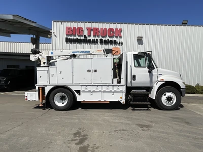 Used 2013 INTERNATIONAL 4300 Service & Utility Trucks California US | Big Truck & Equipment #1412326