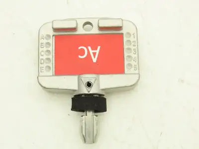 Allen Bradley 440T-AKEYE10AC Guardmaster Trapped Key Interlock Key Ac  Lot of 2