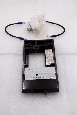 HONEYWELL Q651A-1009-1H MULTI SWITCHING SUBBASE 3 POSITION SWITCH #L-795