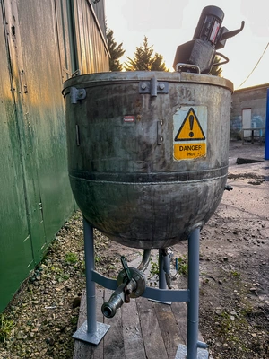 225L S/S Hemispherical Clamp on Stirrer Mixing Pan