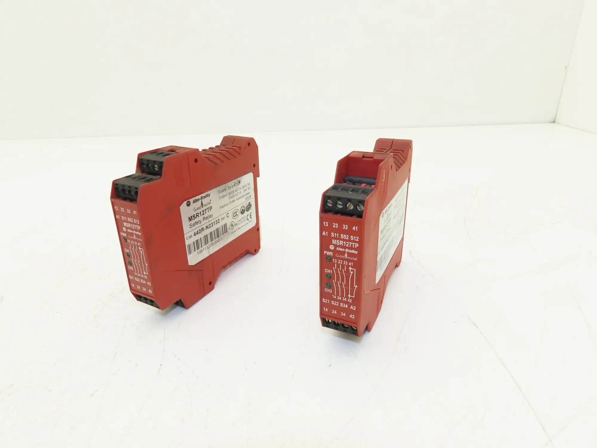 Allen Bradley MSR127TP 440R-N23132 Guardmaster Safety Relay Module 24V  Lot of 2