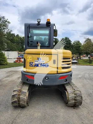 USED 2022 XCMG XE55U