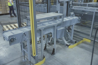 USED 2022 YASKAWA MOTOMAN GP25-12