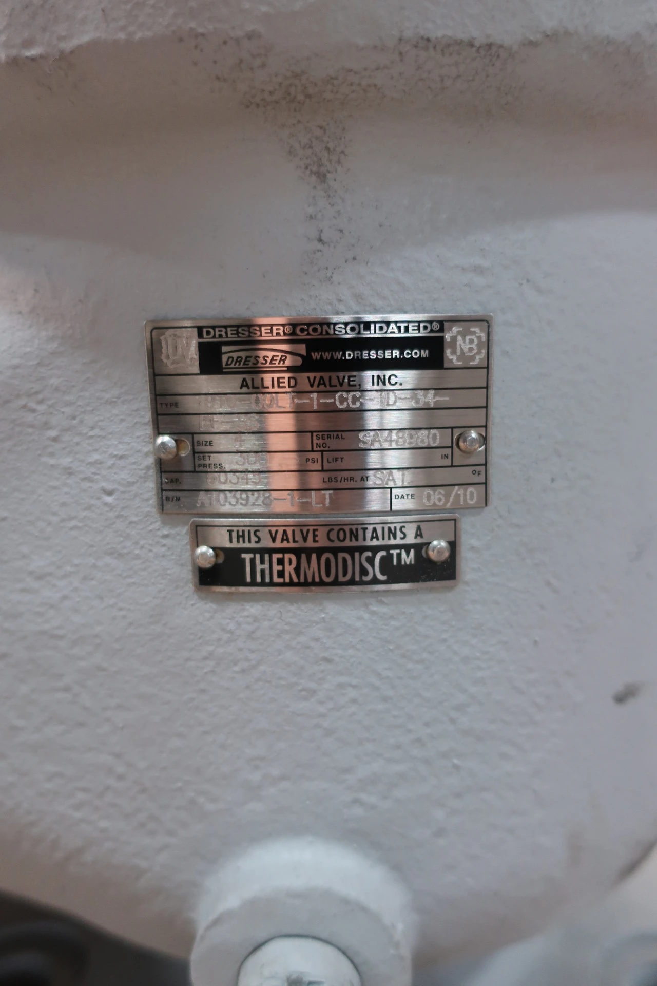 Consolidated Relief Valve size 4" 300# Type 1910-00HC-1-CC-TD-34RF-SS-HP Steel Material , Unused Condition