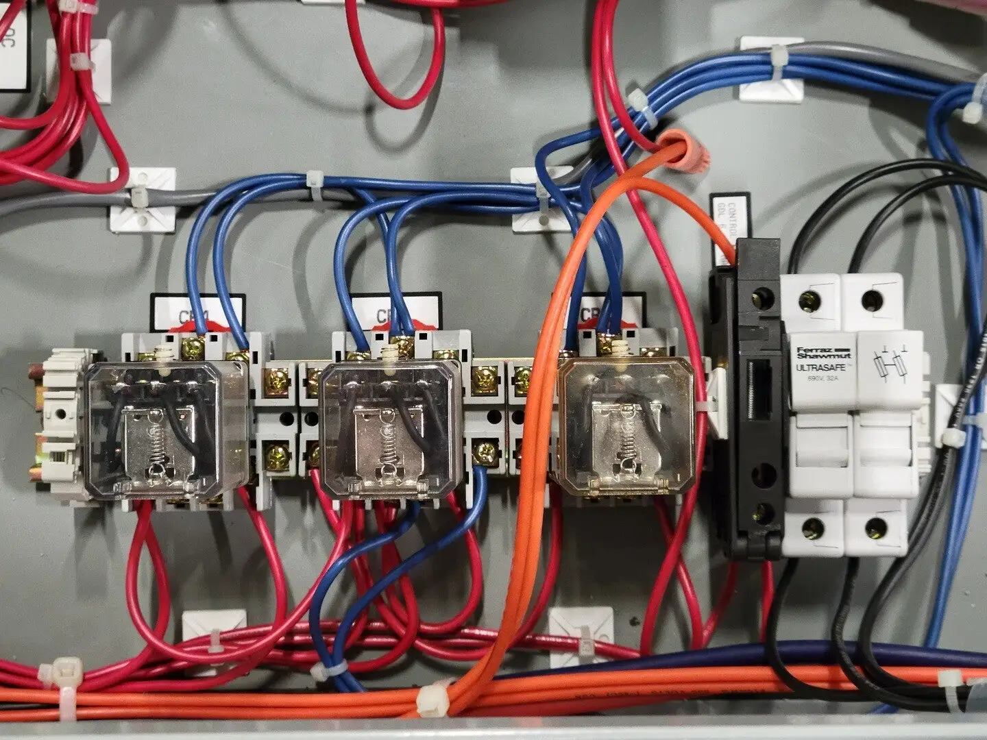 Used EATON CUTLER-HAMMER SV9010AS-6M0A00 Switchgears British Columbia CA | Lenmark #240206
