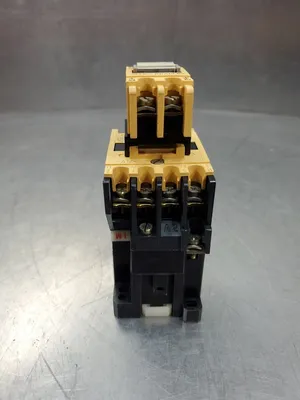 Allen-Bradley 100-A12ND3/B Overload Relay w/195-FA11 Contact. 4D-32