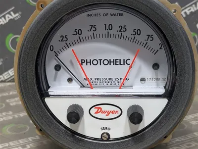 Dwyer 171265-00 Photohelic Pressure Gauge Assembly 0-2 Inches of Water New NIB