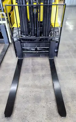 Used 2005 Hyster H55XM Internal Combustion Forklifts: Pneumatic Tire New York US | United Lift #1446645