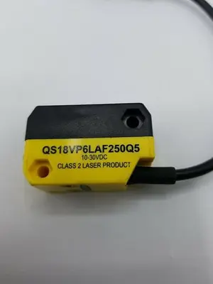 USED BANNER ENGINEERING BANNER QS18VP6LAF250Q5 WORLD-BEAM PHOTOELECTRIC SENSOR