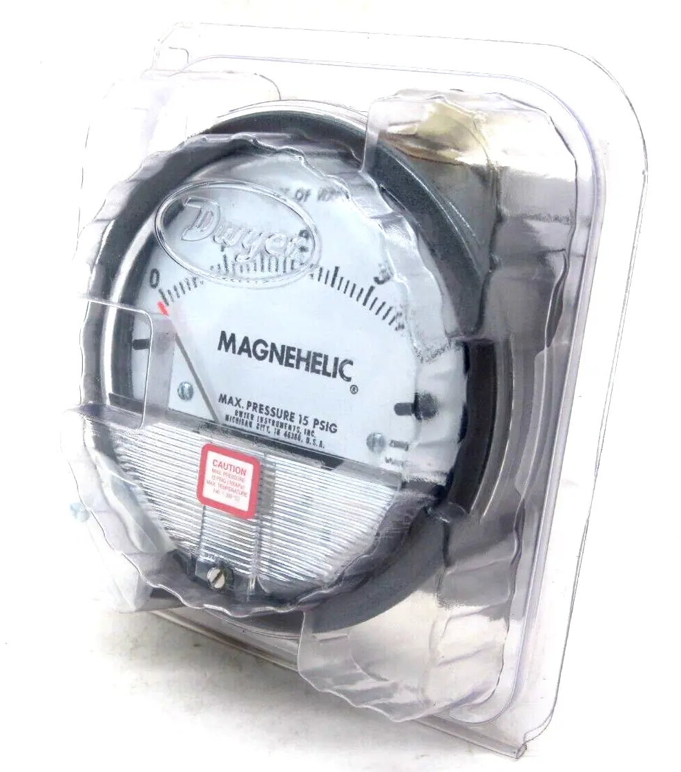NEW DWYER 2004 PRESSURE GAUGE