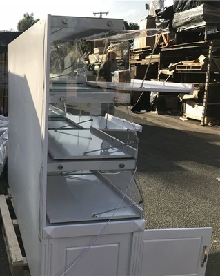 171-0327 78" Lighted Dry Donut Pastry Bakery Case on Cabinets