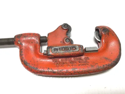 Ridgid No. 2 Heavy Duty Pipe/Tube Cutter 1/8″ to 2″in Capacity