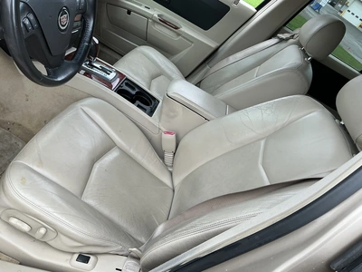 USED 2005 CADILLAC SRX