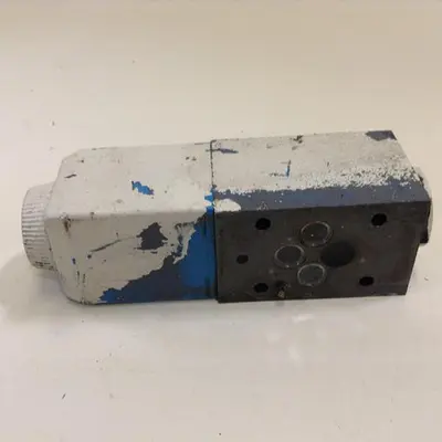 USED VICKERS DG4V-3-2AL-M-U-HL7-60