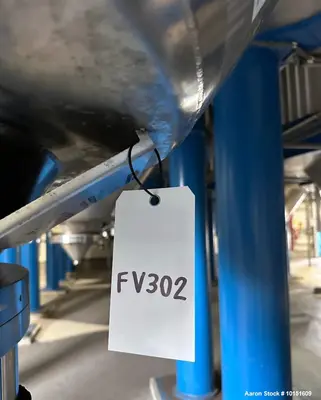 300 BBL Ziemann Bauer Stainless Steel Fermentation Tank – 9,300 Gallon