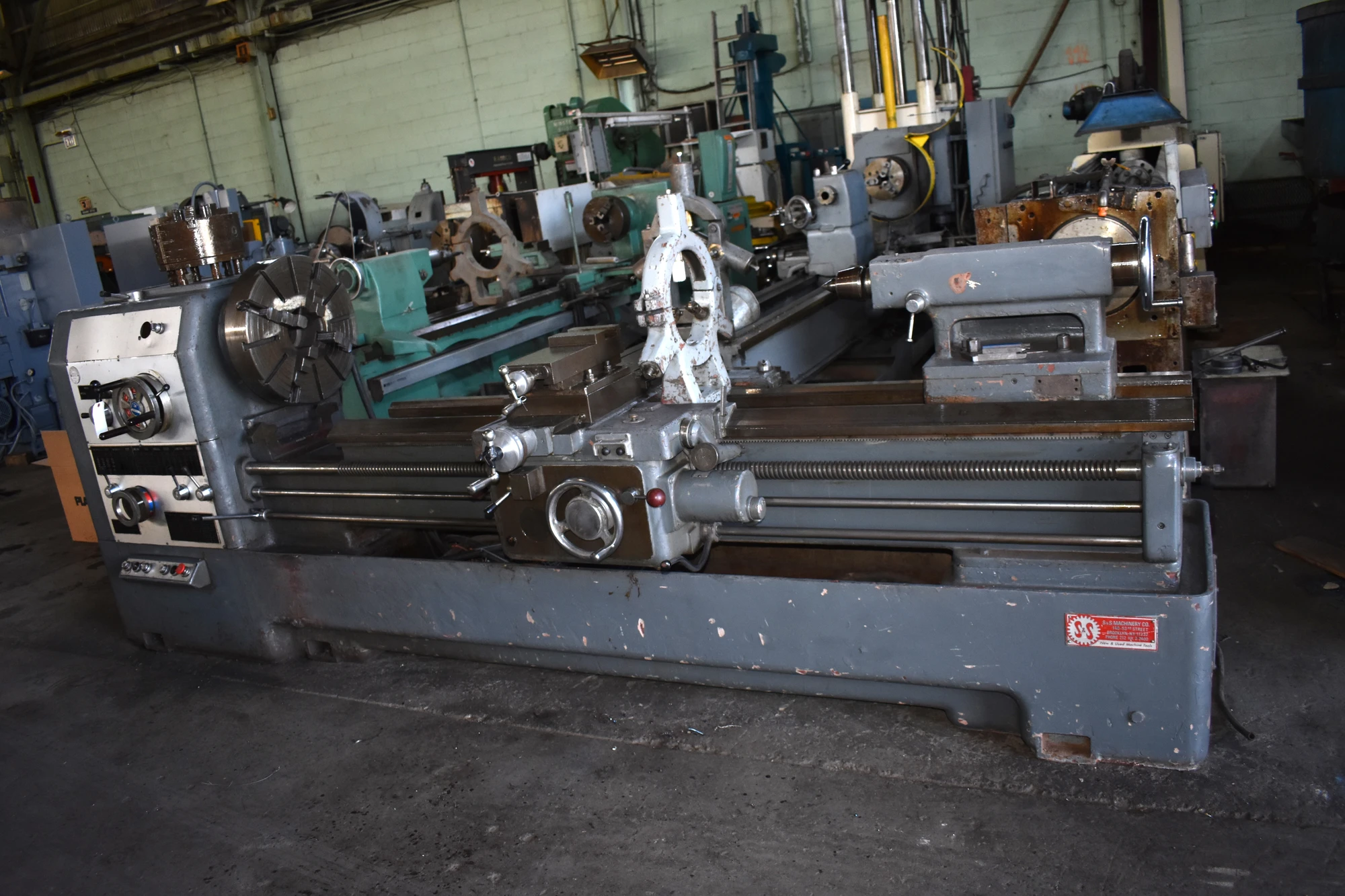 24/35" x 80" LANSING "24G" GAP-TYPE ENGINE LATHE w/TAPER - INCH/METRIC - (2) CHUCKS - FACEPLATE - STEADY REST