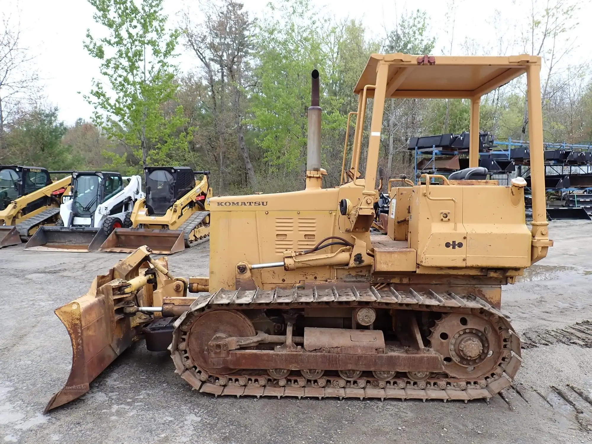 Used 1984 KOMATSU D31A-17 Crawler Dozers Massachusetts US | Brookside Equipment Sales #1422155