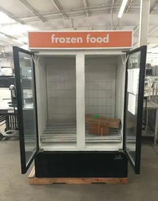 MB MASTER-BILT BLG-48HD Freezer 2-Door **LOOKS NEW** AMAZING DEAL!!