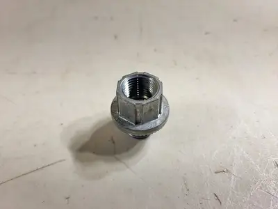 NEW THOMAS & BETTS H050GR-C