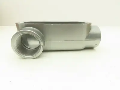 Hubbell OLR-5 LR Conduit Body Connector Size 1-1/2" 3-#1/0 AWG Lot of 5