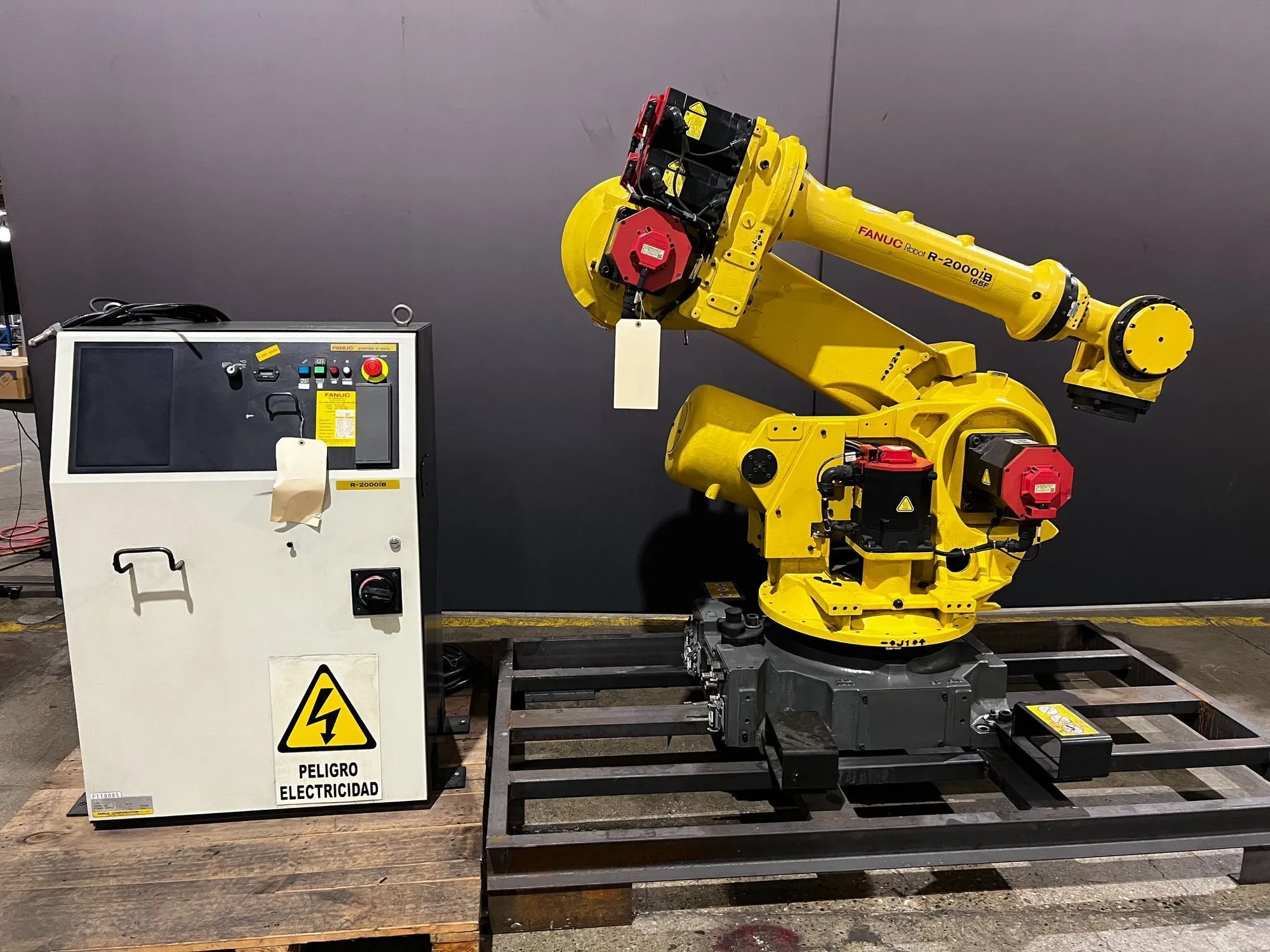 Used 2011 FANUC R-2000IB/165F + R-30IA Robots Michigan US | iGAM Industrial Marketplace #1443447