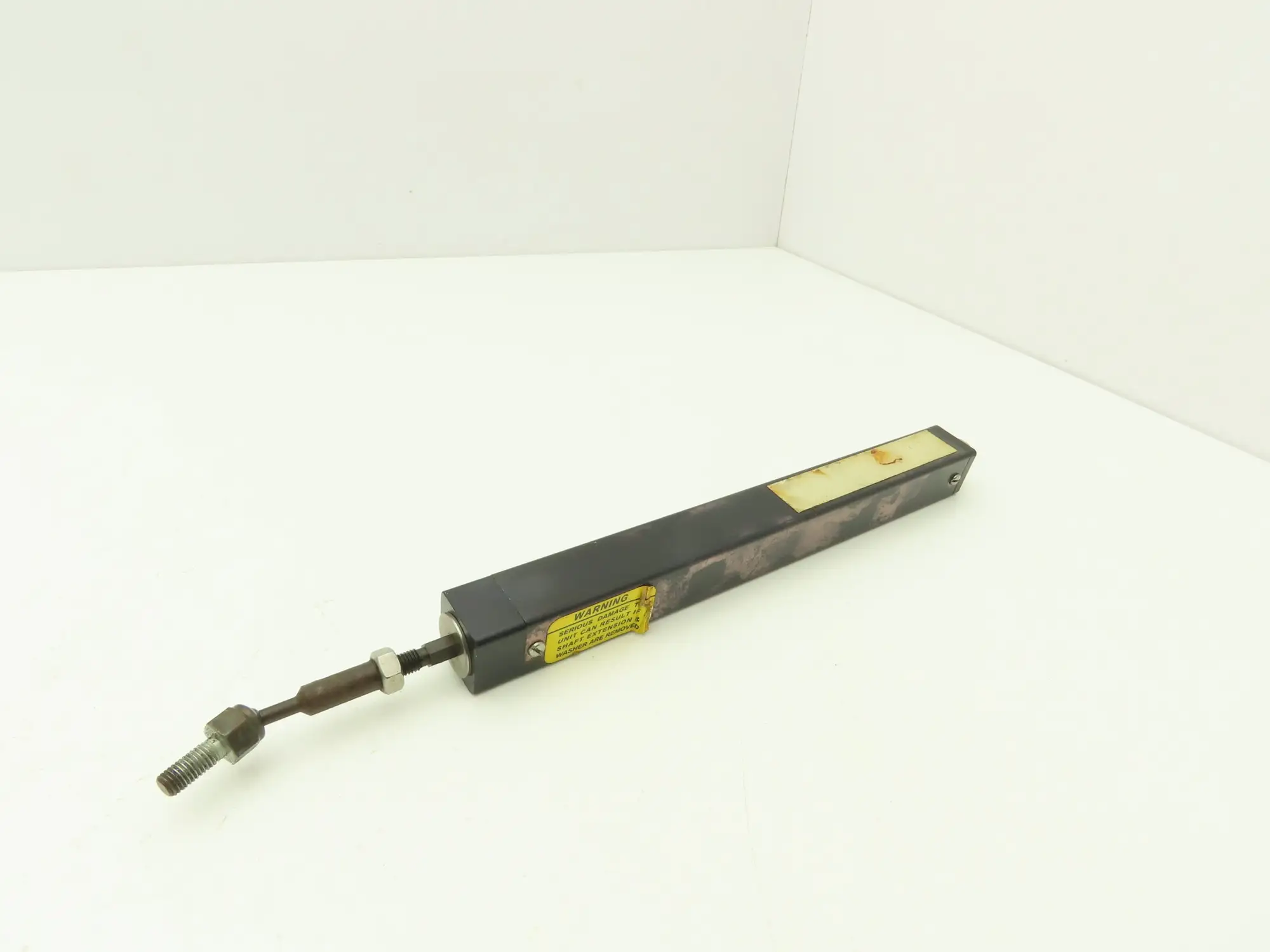 Data Instruments F56105101 6" Range Position Transducer Waters Short Longfellow