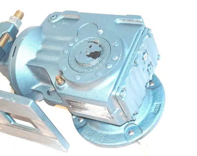 NEW SEW EURODRIVE KAF47AD2P GEARBOX RATIO 15.86