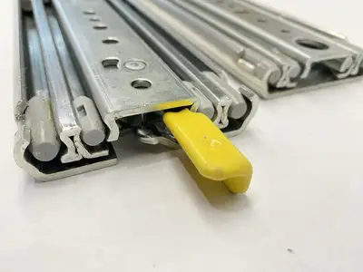 New | in-Stock ACCURIDE HEAVY DUTY LOCK IN/OUT DRAWER SLIDE RAILS PLC Input & Output | Maverick Industrial Sales #1106404