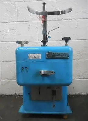 Hofliger and Karg model GKF50 powder filler.