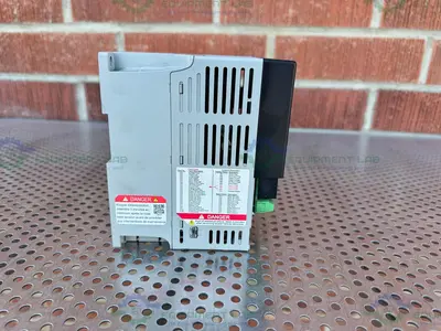 USED ALLEN BRADLEY POWERFLEX 4 22A-D1P4N104  SERIES A AC DRIVE 0.5 HP