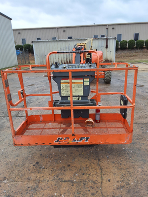 USED 2013 JLG M600JP