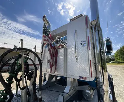 Used 2011 PETERBILT 386 Conventional trucks Virginia US | Proxy Equipment #1426019