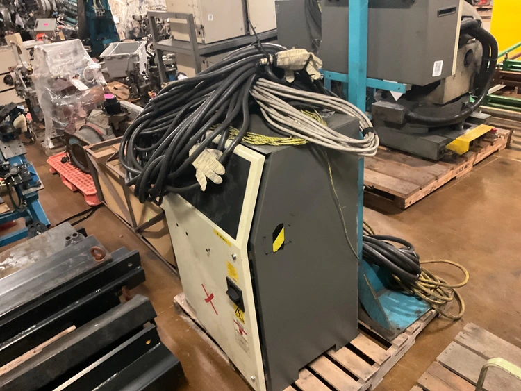 Used 2006 FANUC R-J3IB Robot Parts Ohio US | Aucto #392630