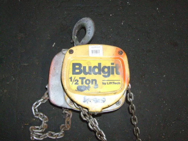 Budgit 1/2 Ton Manual Chain Hoist